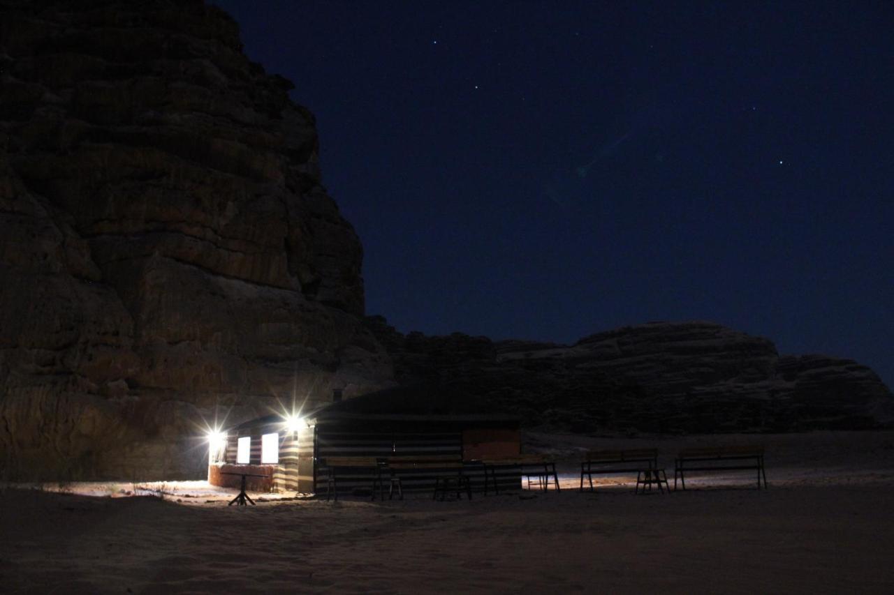 Sand And Stone Camp - Wadi Rum Desert Εξωτερικό φωτογραφία