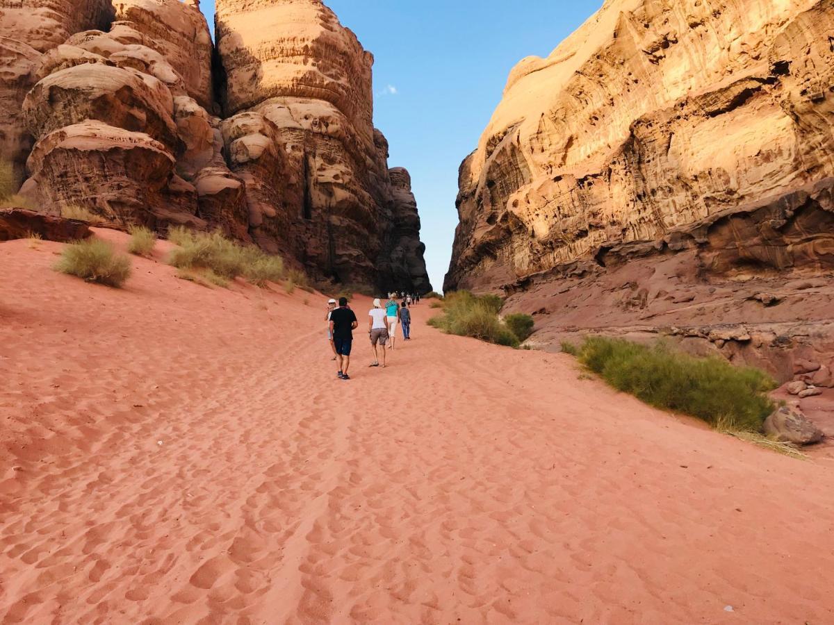 Sand And Stone Camp - Wadi Rum Desert Εξωτερικό φωτογραφία