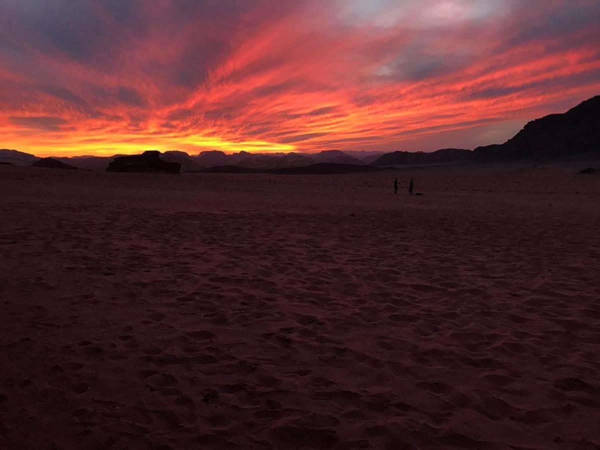 Sand And Stone Camp - Wadi Rum Desert Εξωτερικό φωτογραφία